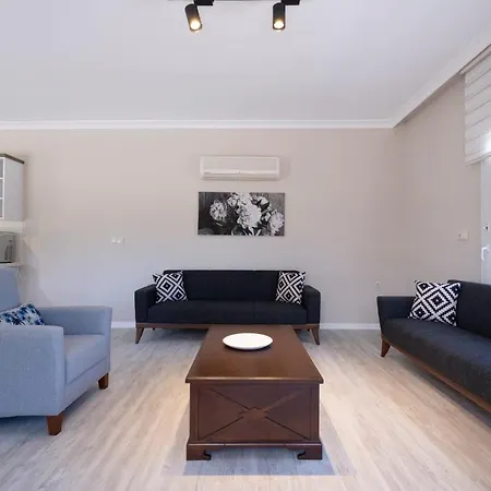 Villa Excellent Home With Shared Pool Surrounded By Nature In Marmaris Muğla
